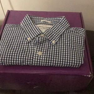 Abercrombie & Fitch Plaid Button Down Shirt